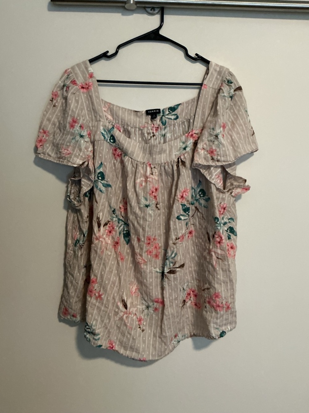 Torrid Flowy Beige Floral Top - Cottage Core Lightweight 100% Cotton